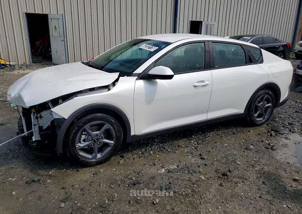 Kia K4