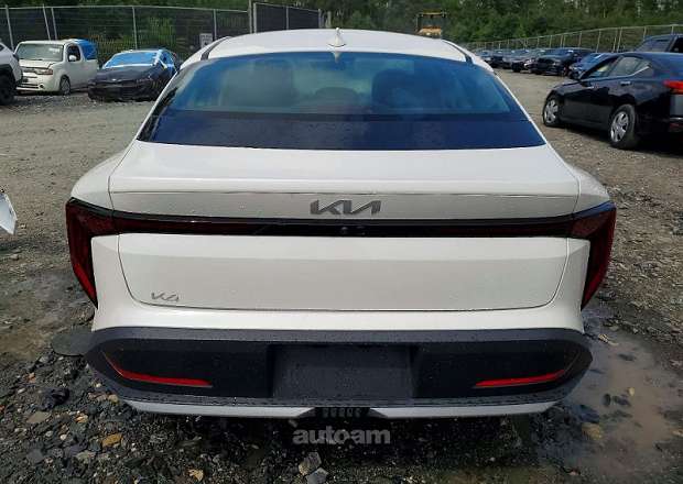 Kia K4
