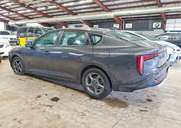 Kia K4