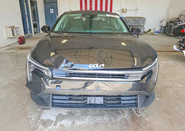 Kia K4