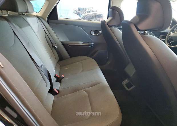 Kia K4