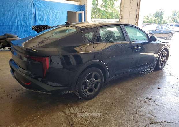 Kia K4