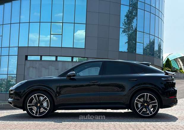 Porsche Cayenne Coupe 2023 — լուսանկար 13