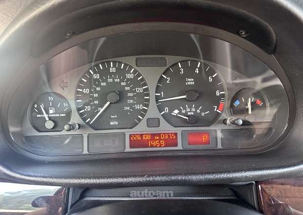 BMW 325