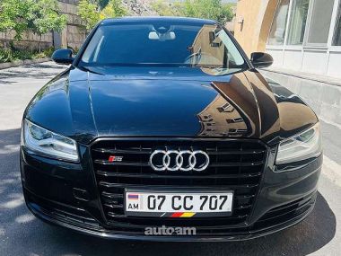 Audi A8  2016 
