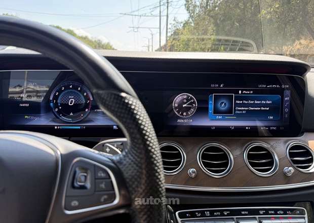 Mercedes-Benz E 300