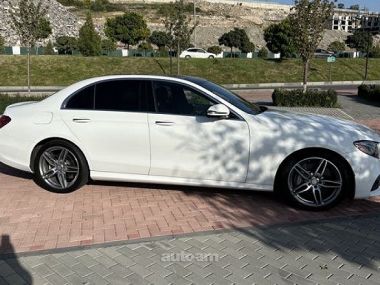 Mercedes-Benz E 300  2017 