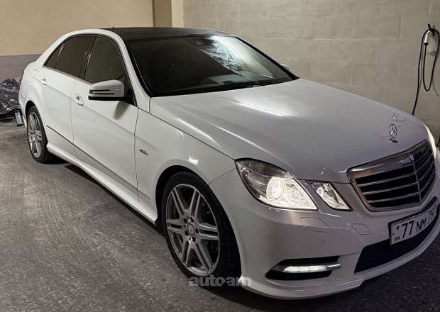 Mercedes-Benz E 300