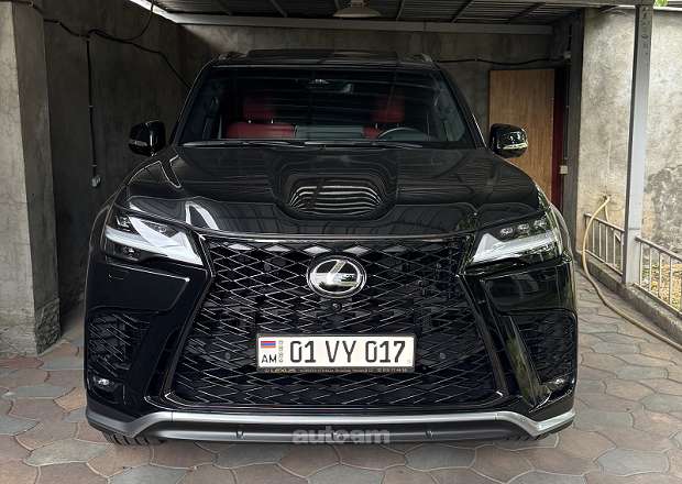 Lexus LX 600