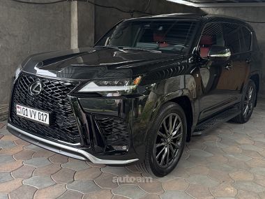 Lexus LX 600  2025 
