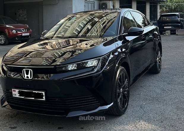 Honda e:NP2