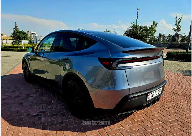 Tesla Model Y 2026 — լուսանկար 4