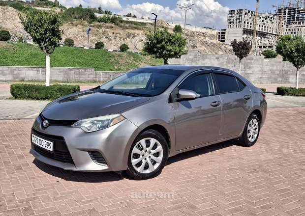 Toyota Corolla 2016 — photo 1