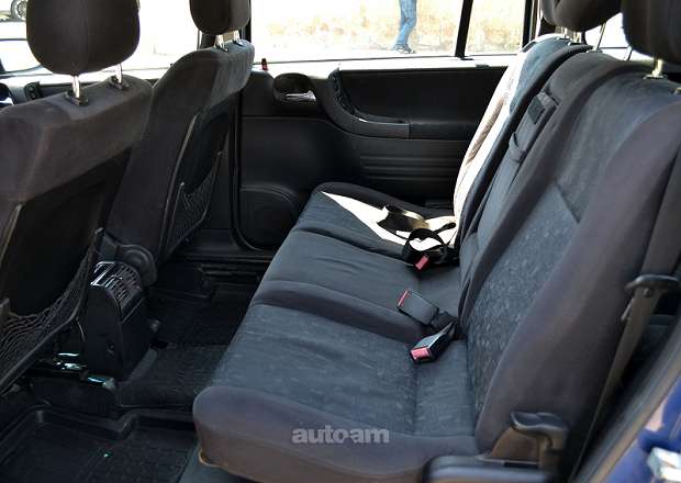 Opel Zafira 2002 — լուսանկար 9