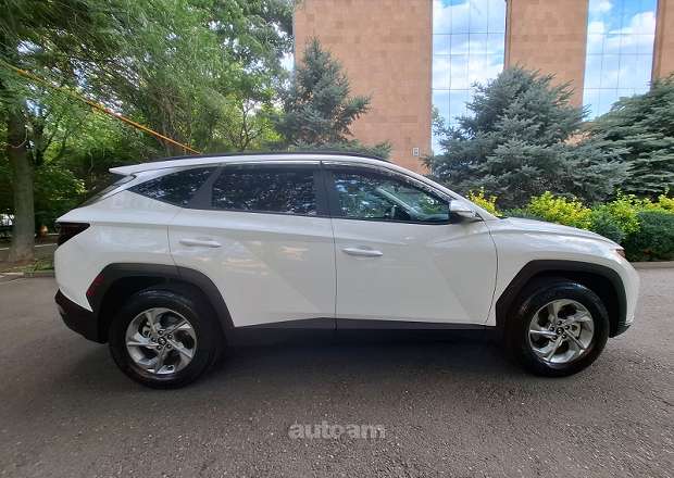 Hyundai Tucson 2022 — լուսանկար 1