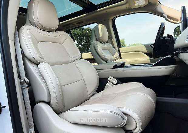 Lincoln Navigator