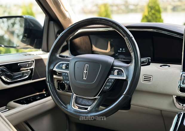 Lincoln Navigator