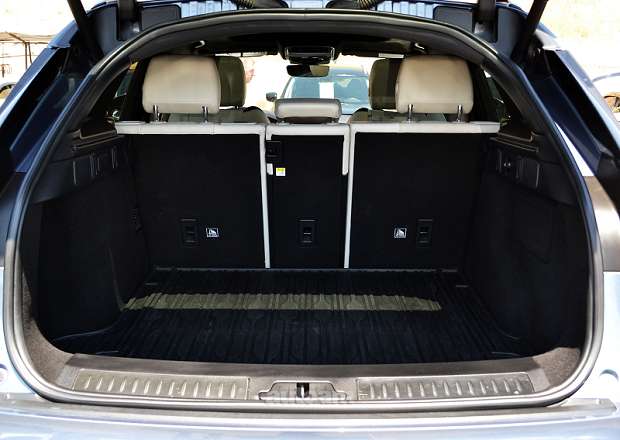 Land Rover Range Rover Velar 2020 — լուսանկար 11