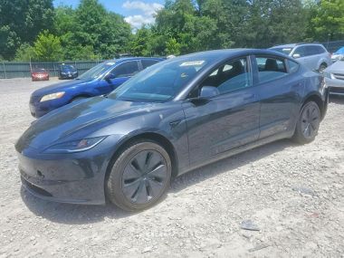 Tesla Model 3  2025 