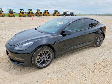 Tesla Model 3  2021 