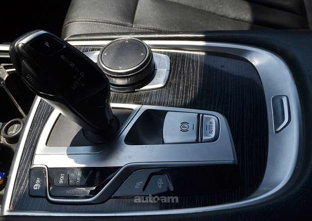 BMW 740 2019 — photo 7