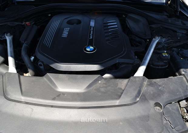 BMW 740 2019 — photo 13