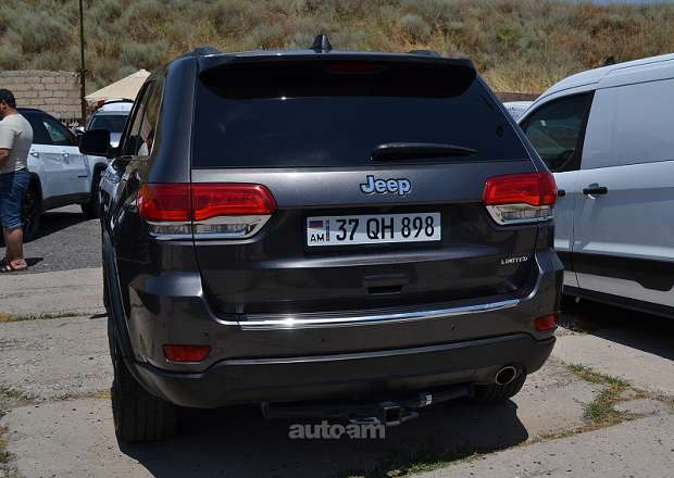 Jeep Grand Cherokee 2019 — լուսանկար 14