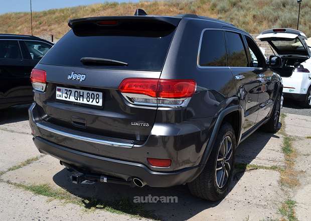 Jeep Grand Cherokee 2019 — լուսանկար 13