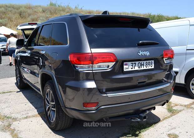 Jeep Grand Cherokee 2019 — լուսանկար 15