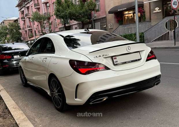 Mercedes-Benz CLA 250 2017 — фото 4