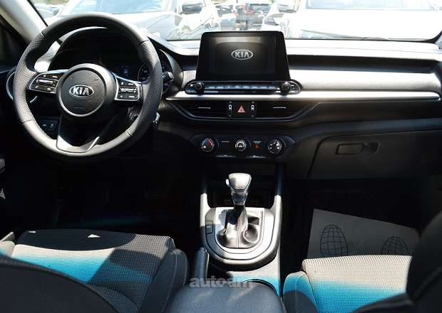 Kia Forte 2019 — լուսանկար 6