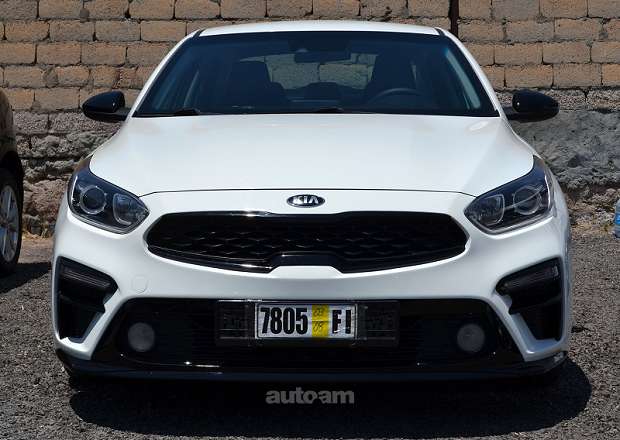 Kia Forte 2019 — լուսանկար 1