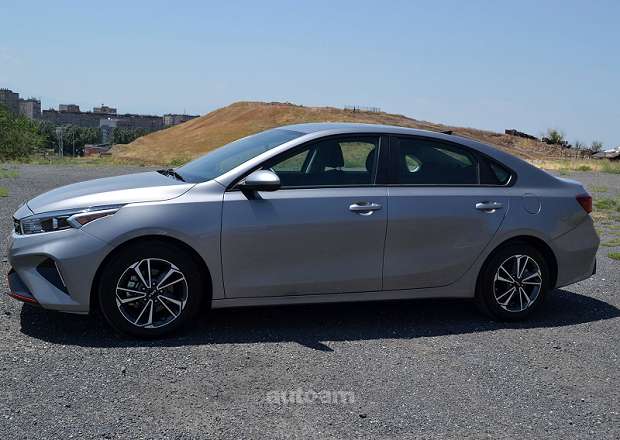 Kia Forte 2023 — լուսանկար 5