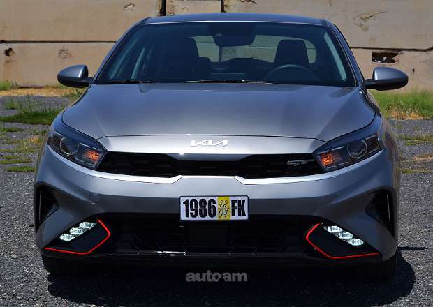 Kia Forte 2023 — լուսանկար 1