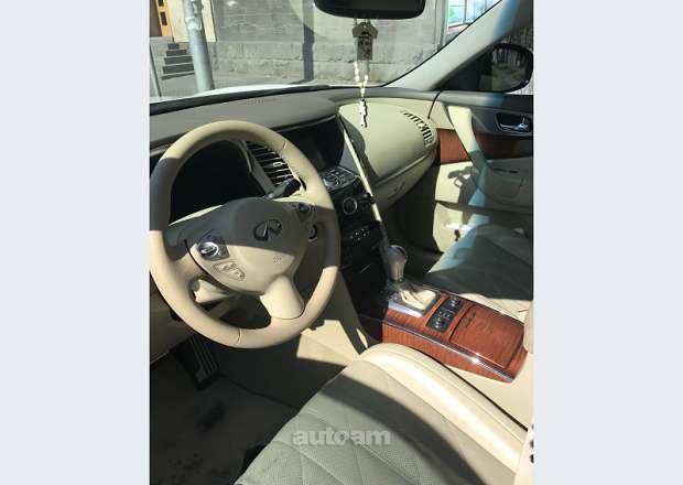 Infiniti FX35 2010 — photo 6