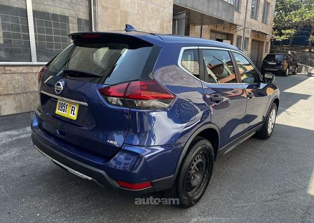 Nissan Rogue