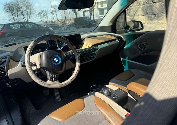 BMW i3
