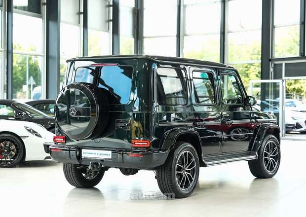 Mercedes-Benz G 500