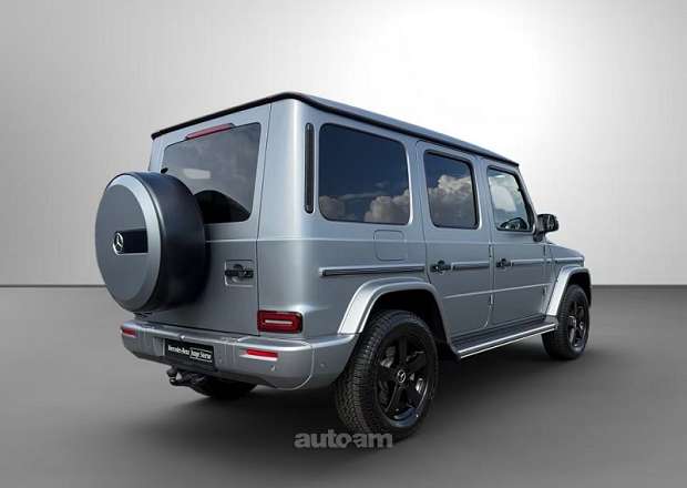 Mercedes-Benz G 500