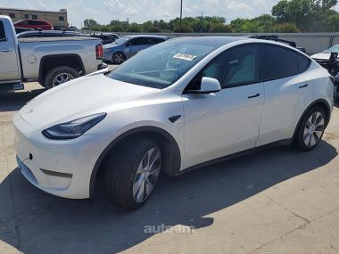 Tesla Model Y  2020 