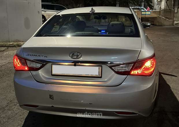 Hyundai Sonata