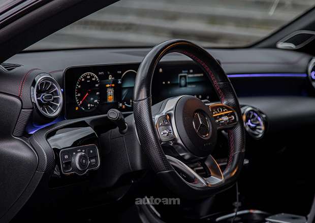 Mercedes-Benz CLA 200