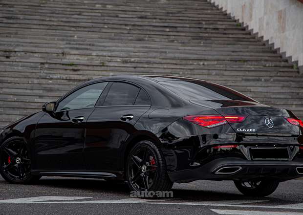 Mercedes-Benz CLA 200