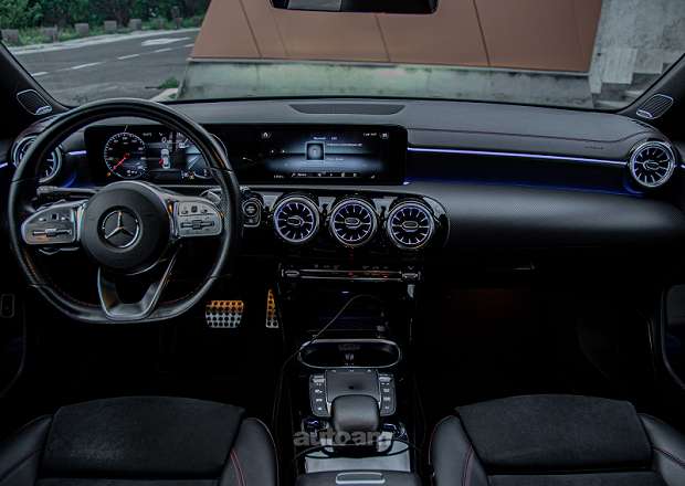 Mercedes-Benz CLA 200
