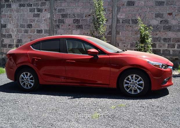Mazda 3 2018 — լուսանկար 4