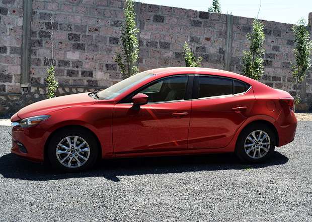 Mazda 3 2018 — լուսանկար 5