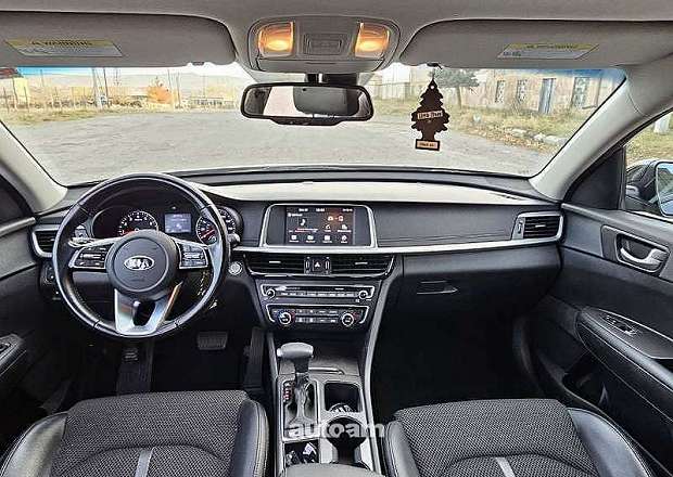 Kia Optima 2020 — լուսանկար 10