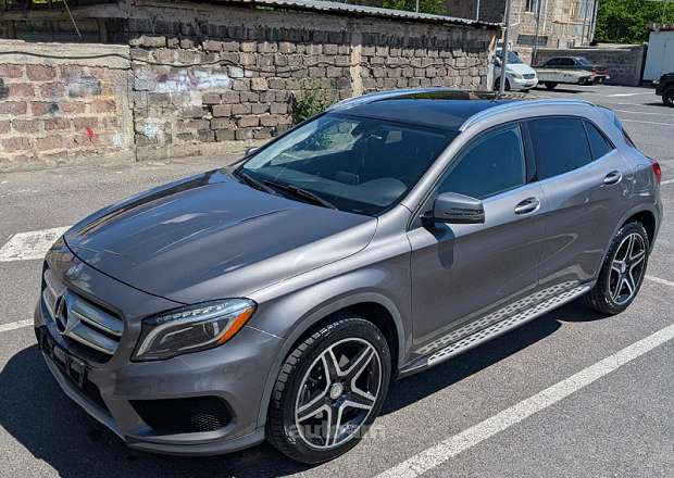 Mercedes-Benz GLA 250