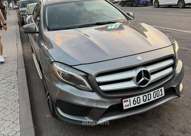 Mercedes-Benz GLA 250