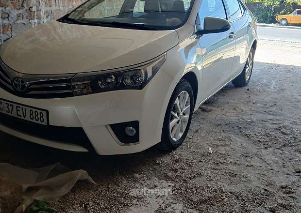Toyota Corolla 2015 — լուսանկար 10